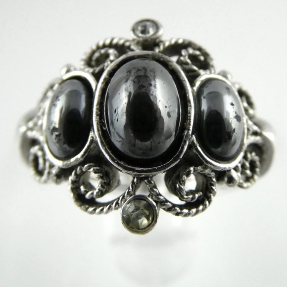 1972 Midnight Splendor Victorian Avon triple hematite Statement ring - Picture 2 of 8